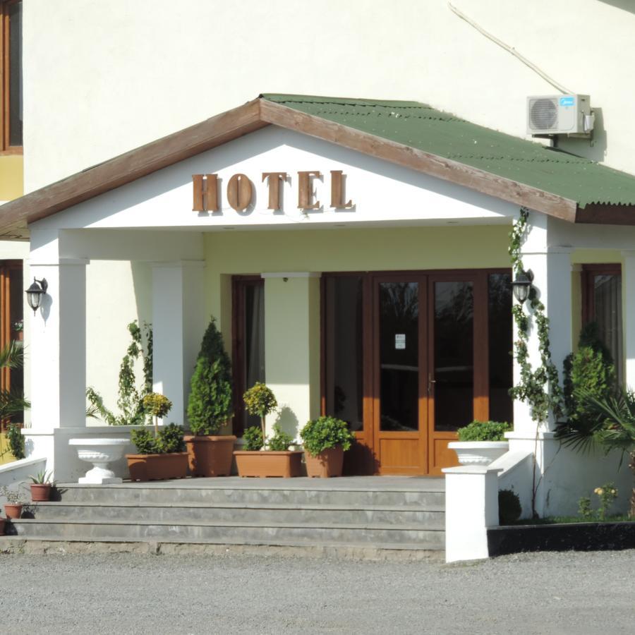 Hotel Emocia Natakhtari Exteriör bild